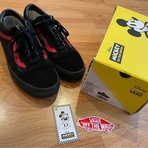 Old Skool Mickey Mouse Vans Disney Size 7.5 Mens 9.0 Women Unisex.